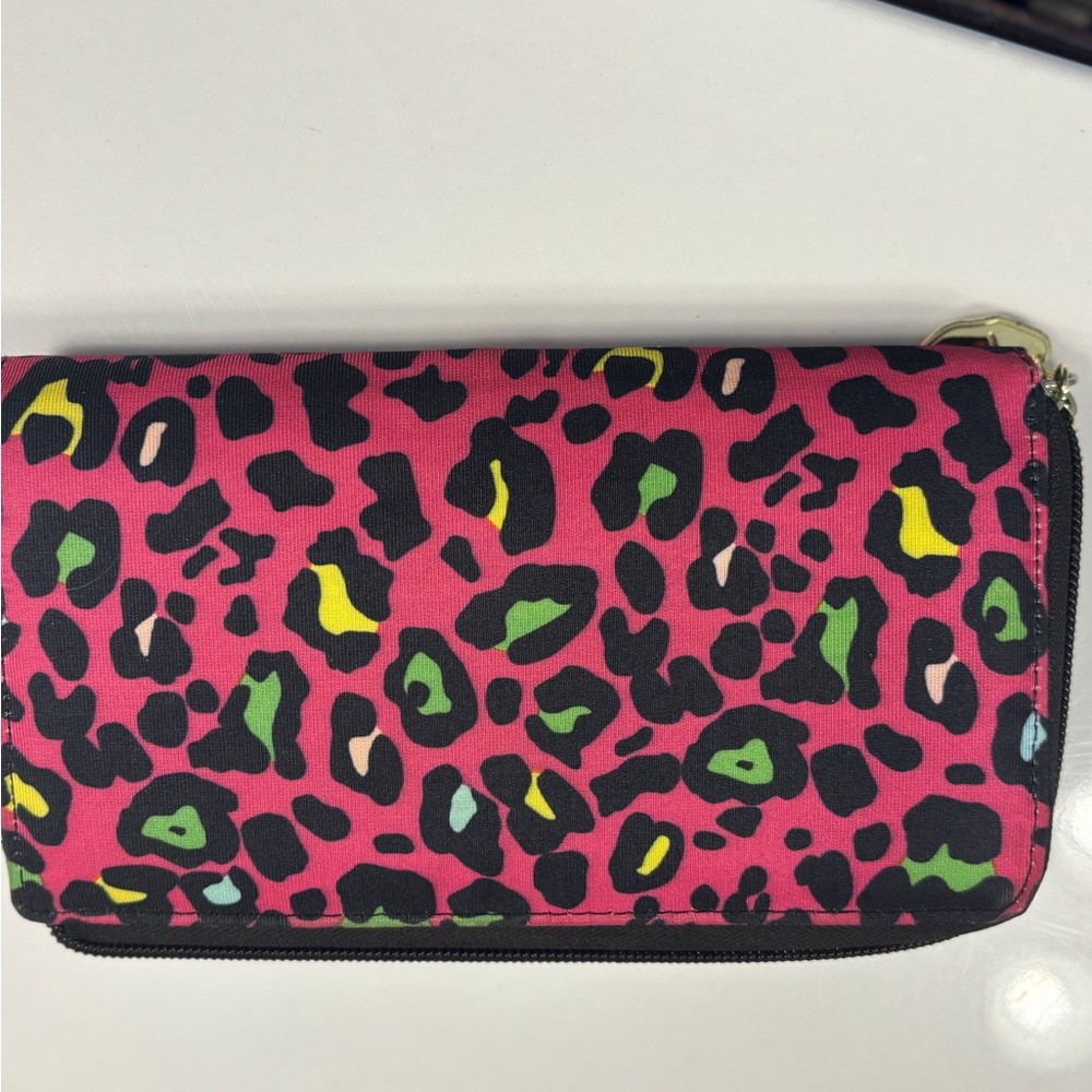 Betsey Johnson Pink Leopard Print Wallet - Picture 3 of 4